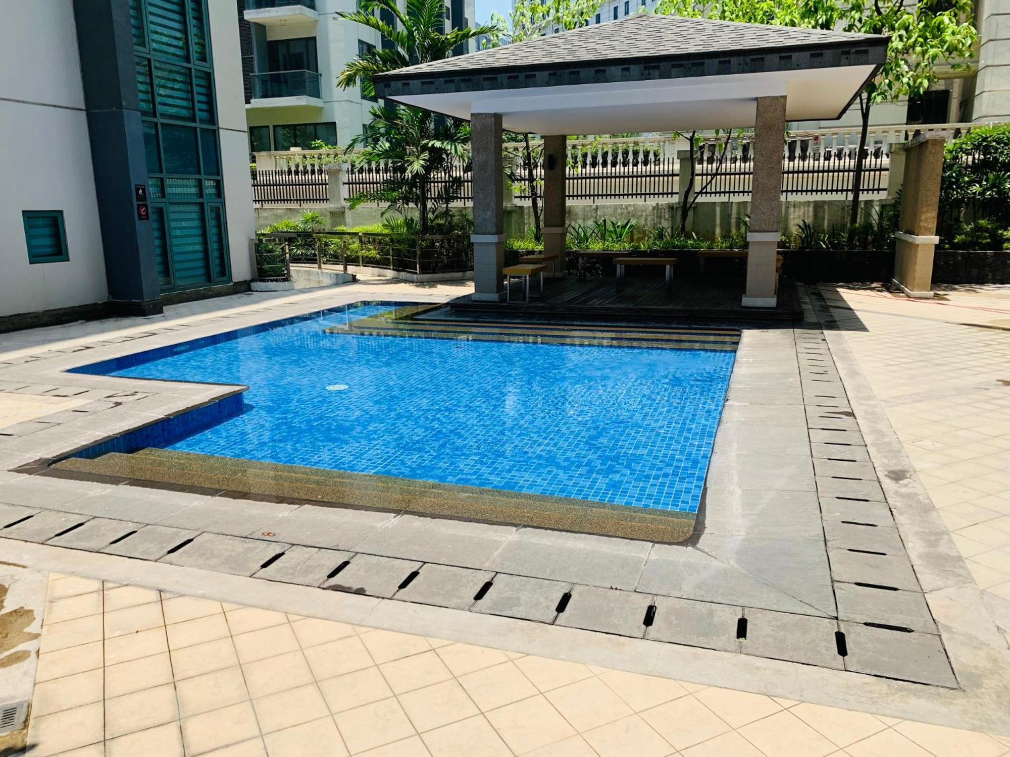 One Palm Tree Villas Condominium - Studio 2Nd Fl With Balcony - Across Terminal 3 Airport Pasay Kültér fotó